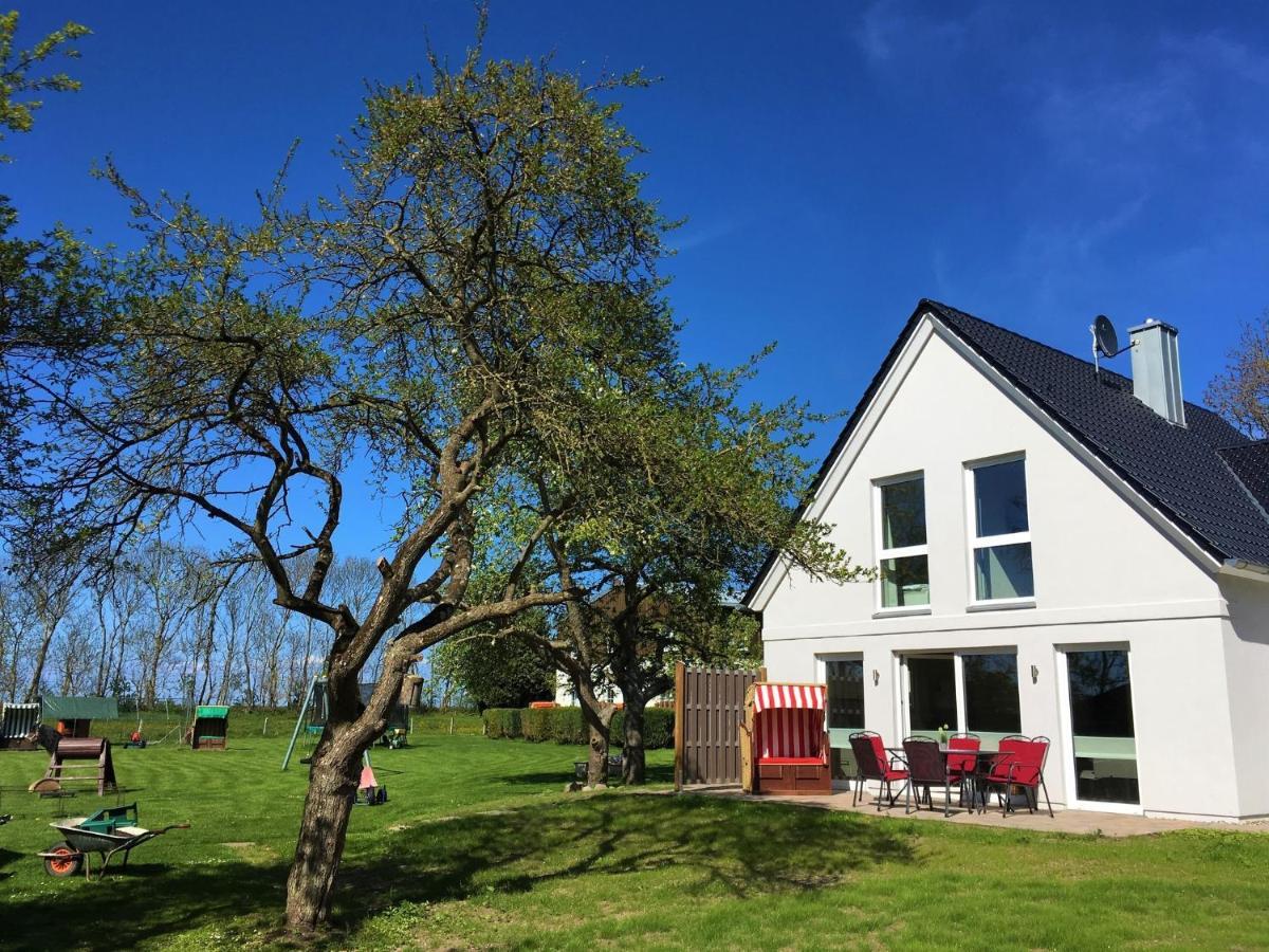 Ferienhaus Sommerbrise, Hof Zur Sonnenseite Fehmarn, 4 Sterne Exterior foto